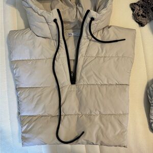 ZARA Cream Quilted Hooded Collar Vest Puffer